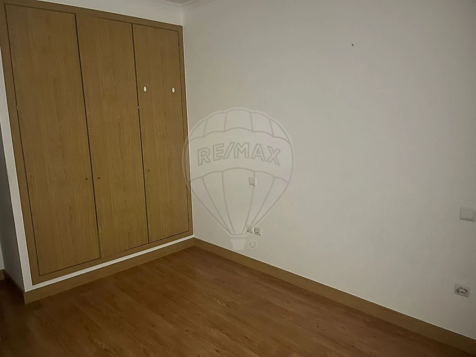 Apartamento T2 para Venda em Santa Maria da Feira, Travanca, Sanfins e Espargo Foto 10
