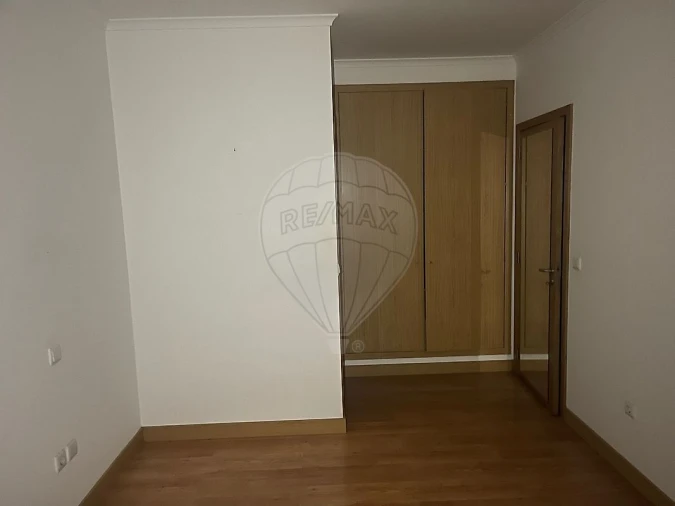 Apartamento T2 para Venda em Santa Maria da Feira, Travanca, Sanfins e Espargo Foto 1