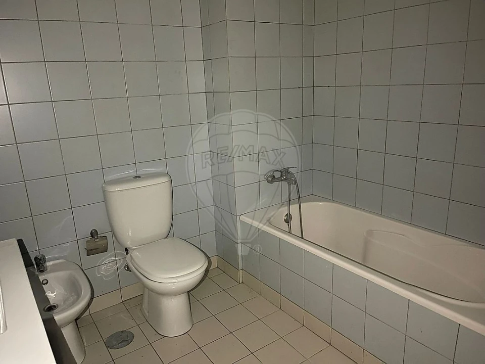 Apartamento T2 para Venda em Santa Maria da Feira, Travanca, Sanfins e Espargo Foto 8