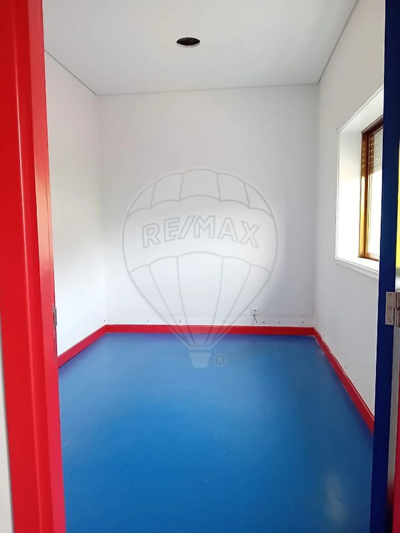 Loja para Arrendamento em Serzedo e Perosinho Foto 10