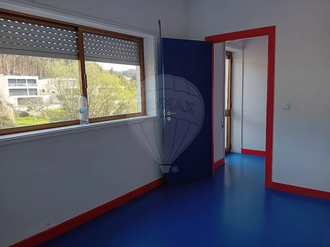 Loja para Arrendamento em Serzedo e Perosinho Foto 6