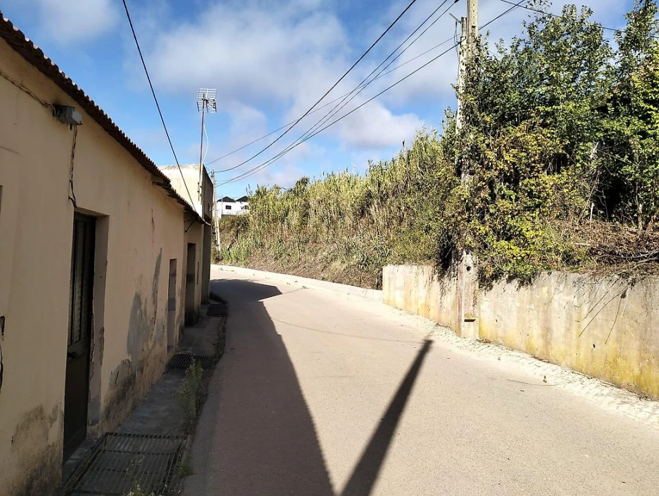 Moradia T3 para Venda em Painho e Figueiros Foto 1