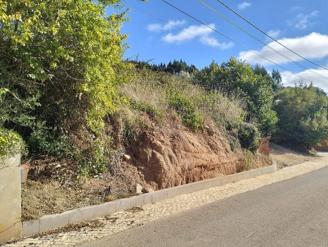 Moradia T3 para Venda em Painho e Figueiros Foto 5