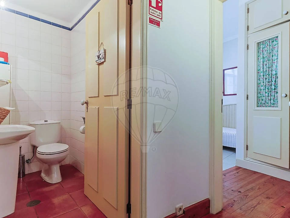 Moradia T4 para Venda em Buarcos Foto 8