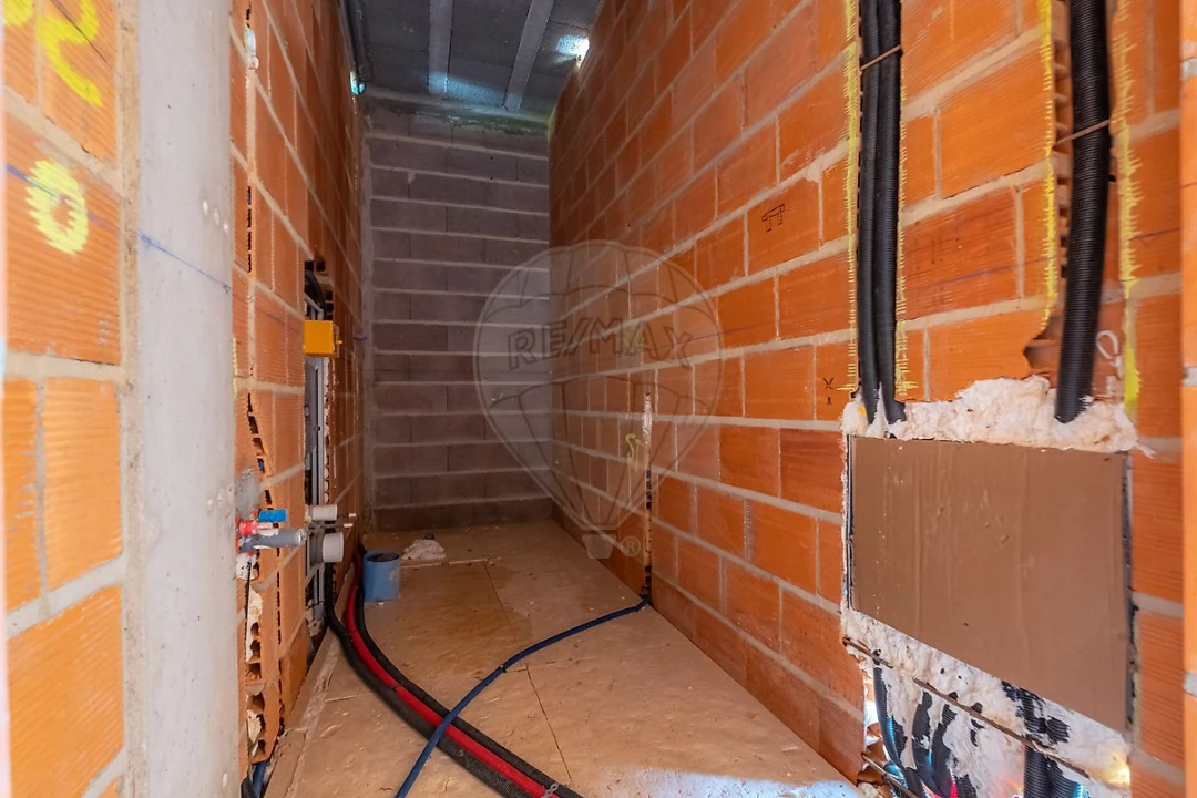 Moradia T4 para Venda em Amoreira da Gândara, Paredes do Bairro e Ancas Foto 15