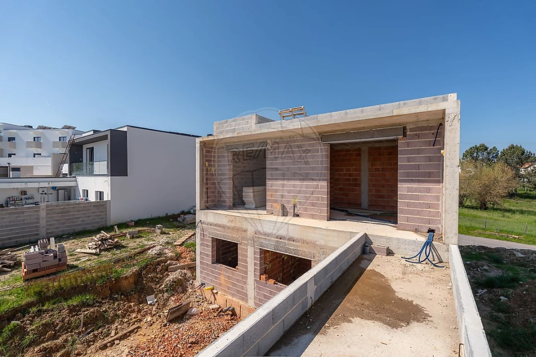 Moradia T4 para Venda em Amoreira da Gândara, Paredes do Bairro e Ancas Foto 27