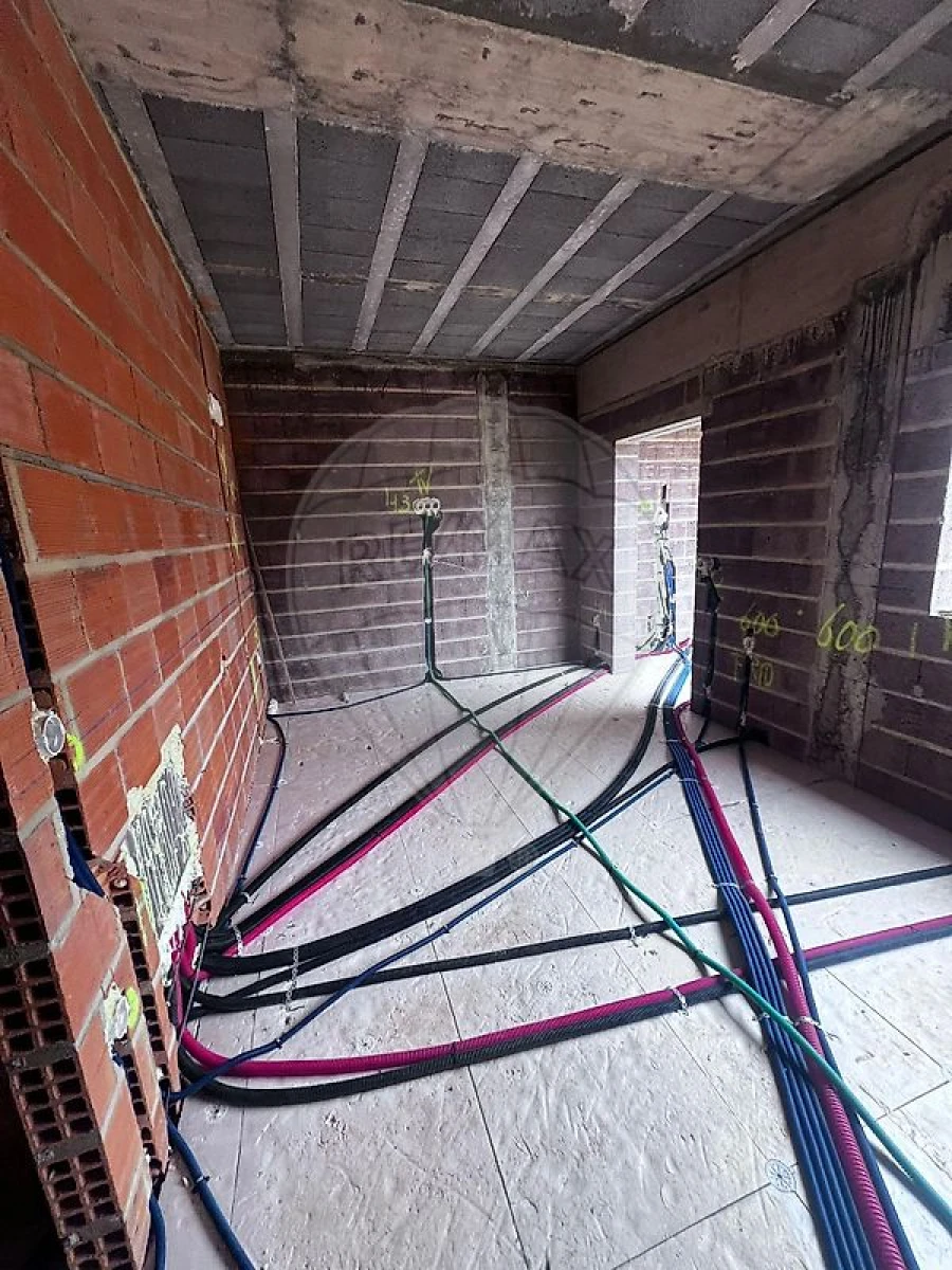 Moradia T4 para Venda em Amoreira da Gândara, Paredes do Bairro e Ancas Foto 6