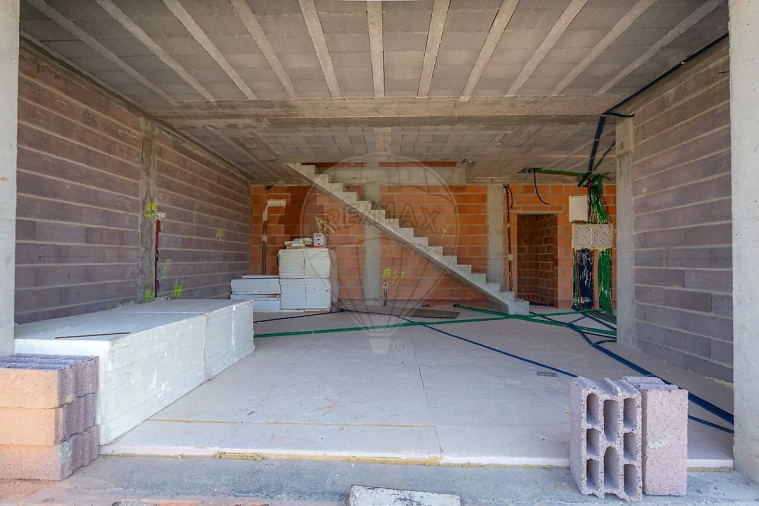 Moradia T4 para Venda em Amoreira da Gândara, Paredes do Bairro e Ancas Foto 7