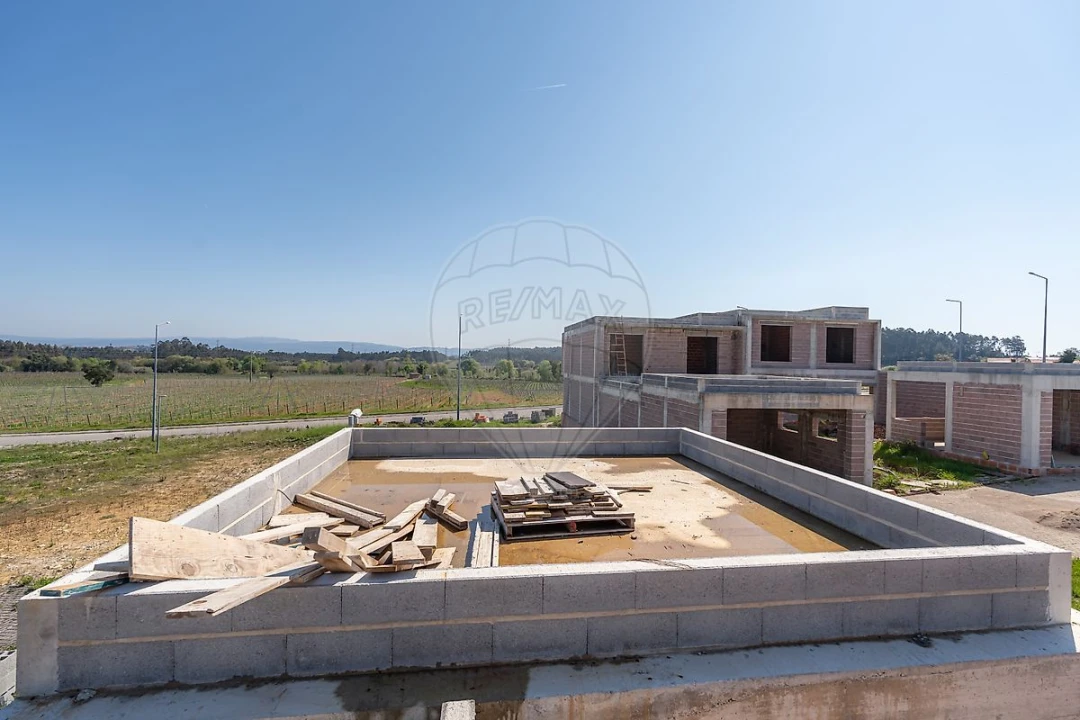 Moradia T4 para Venda em Amoreira da Gândara, Paredes do Bairro e Ancas Foto 23