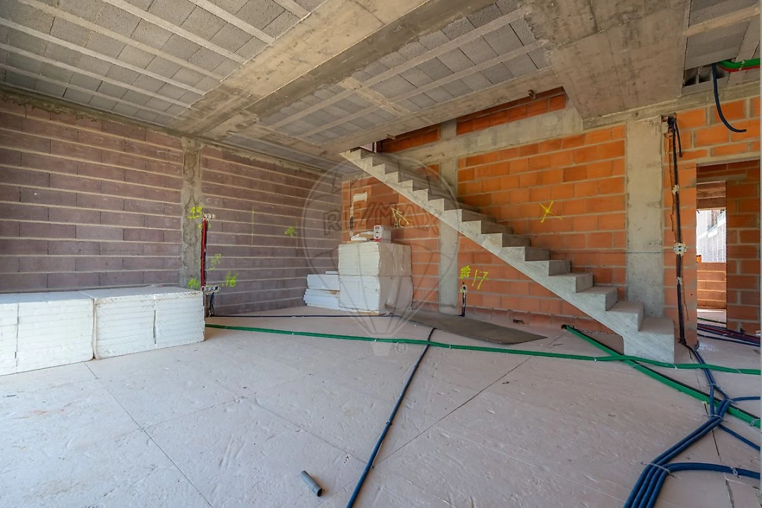 Moradia T4 para Venda em Amoreira da Gândara, Paredes do Bairro e Ancas Foto 10