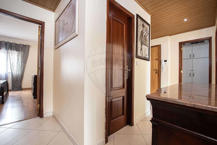 Apartamento T3 para Arrendamento em Alverca do Ribatejo e Sobralinho Foto 10