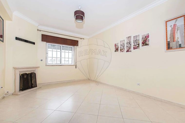 Apartamento T3 para Arrendamento em Alverca do Ribatejo e Sobralinho Foto 12