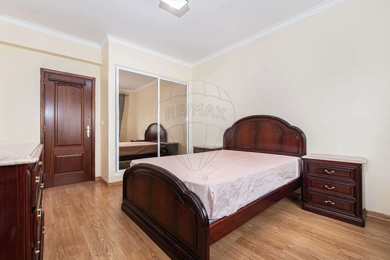 Apartamento T3 para Arrendamento em Alverca do Ribatejo e Sobralinho Foto 4