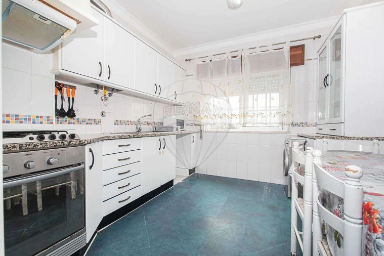 Apartamento T3 para Arrendamento em Alverca do Ribatejo e Sobralinho Foto 17