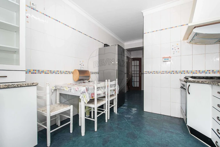 Apartamento T3 para Arrendamento em Alverca do Ribatejo e Sobralinho Foto 18