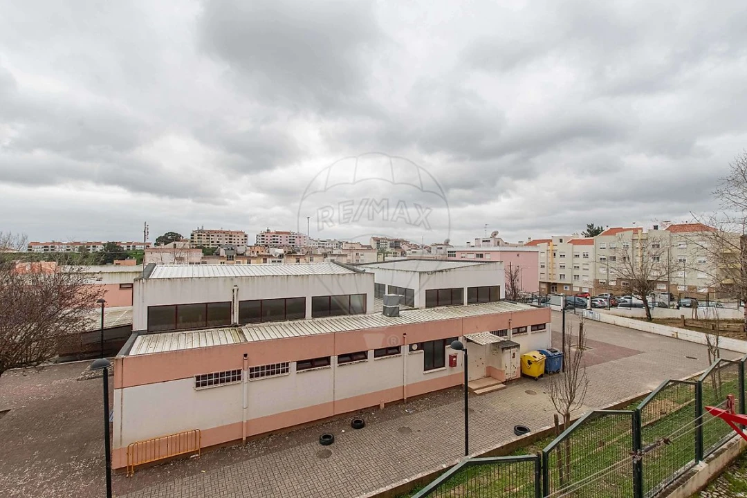 Apartamento T3 para Arrendamento em Alverca do Ribatejo e Sobralinho Foto 22