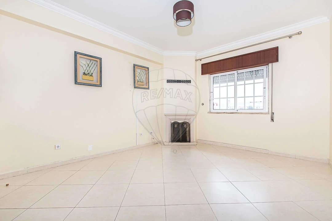 Apartamento T3 para Arrendamento em Alverca do Ribatejo e Sobralinho Foto 14