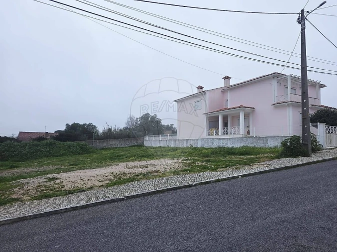 Terreno para Venda em Almargem do Bispo, Pêro Pinheiro e Montelavar Foto 6