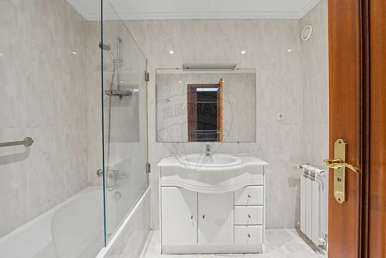 Apartamento T2 para Venda em Santa Marinha e São Pedro da Afurada Foto 14