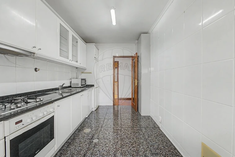 Apartamento T2 para Venda em Santa Marinha e São Pedro da Afurada Foto 6
