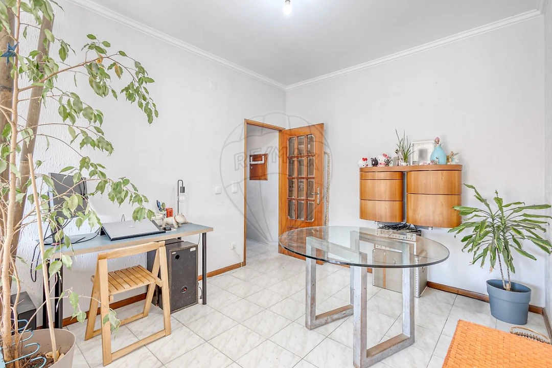Apartamento T2 para Venda em Espinho Foto 4