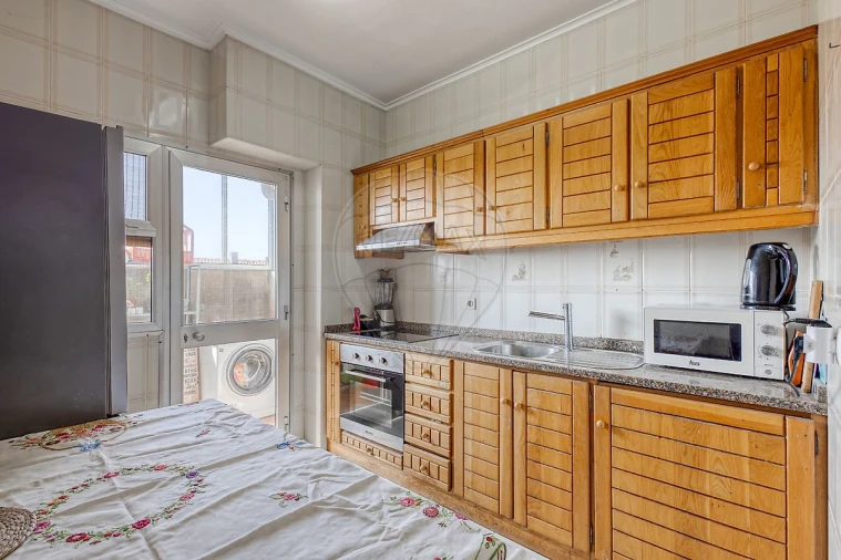 Apartamento T2 para Venda em Espinho Foto 8