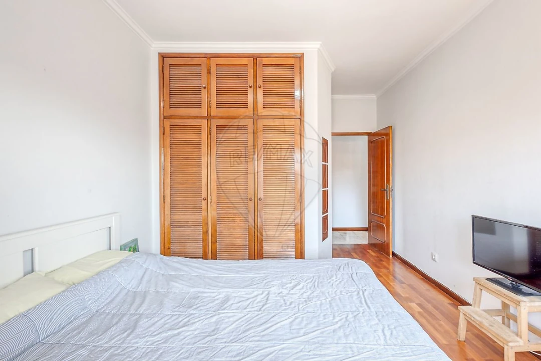 Apartamento T2 para Venda em Espinho Foto 11
