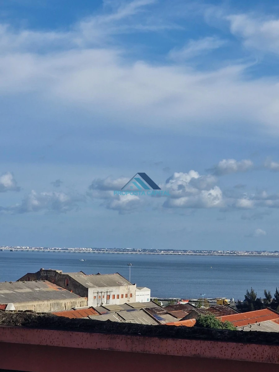 Terreno para Venda em Marvila Foto 6
