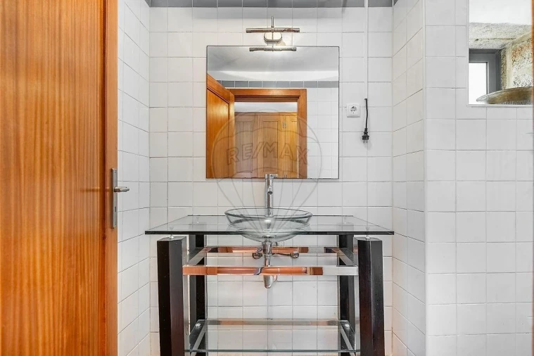 Moradia T7 para Venda em Dem Foto 20