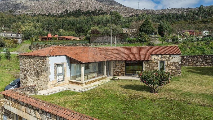 Moradia T7 para Venda em Dem Foto 43