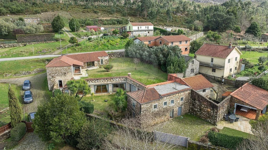 Moradia T7 para Venda em Dem Foto 44