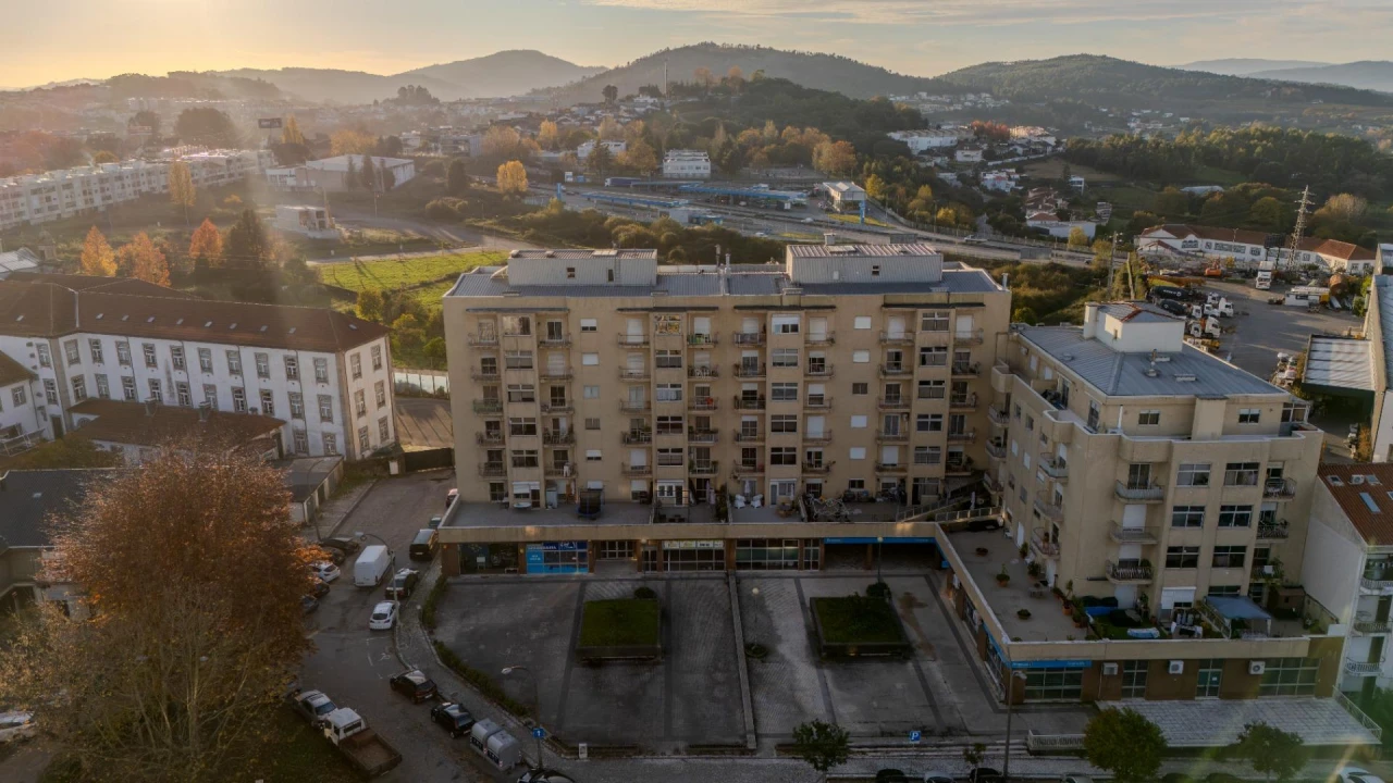 Apartamento T3 para Venda em Braga (Maximinos, Sé e Cividade) Foto 13