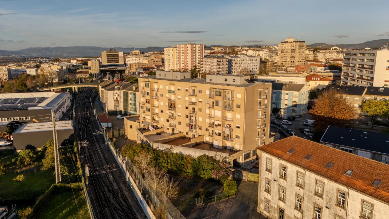 Apartamento T3 para Venda em Braga (Maximinos, Sé e Cividade) Foto 26