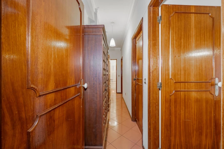 Apartamento T3 para Venda em Braga (Maximinos, Sé e Cividade) Foto 17