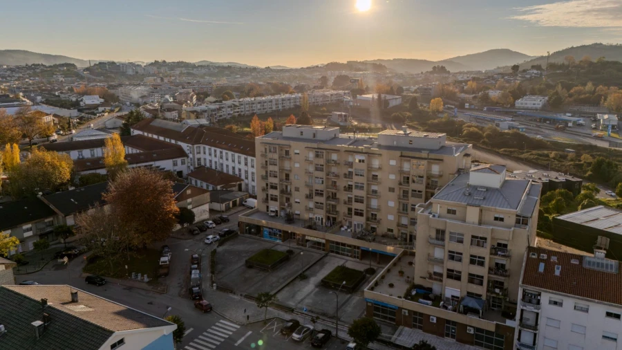 Apartamento T3 para Venda em Braga (Maximinos, Sé e Cividade) Foto 32