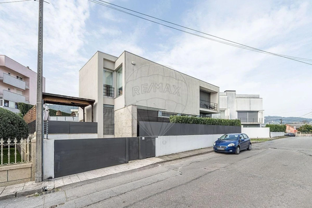 Moradia T3 para Venda em Sande (São Martinho) Foto 2