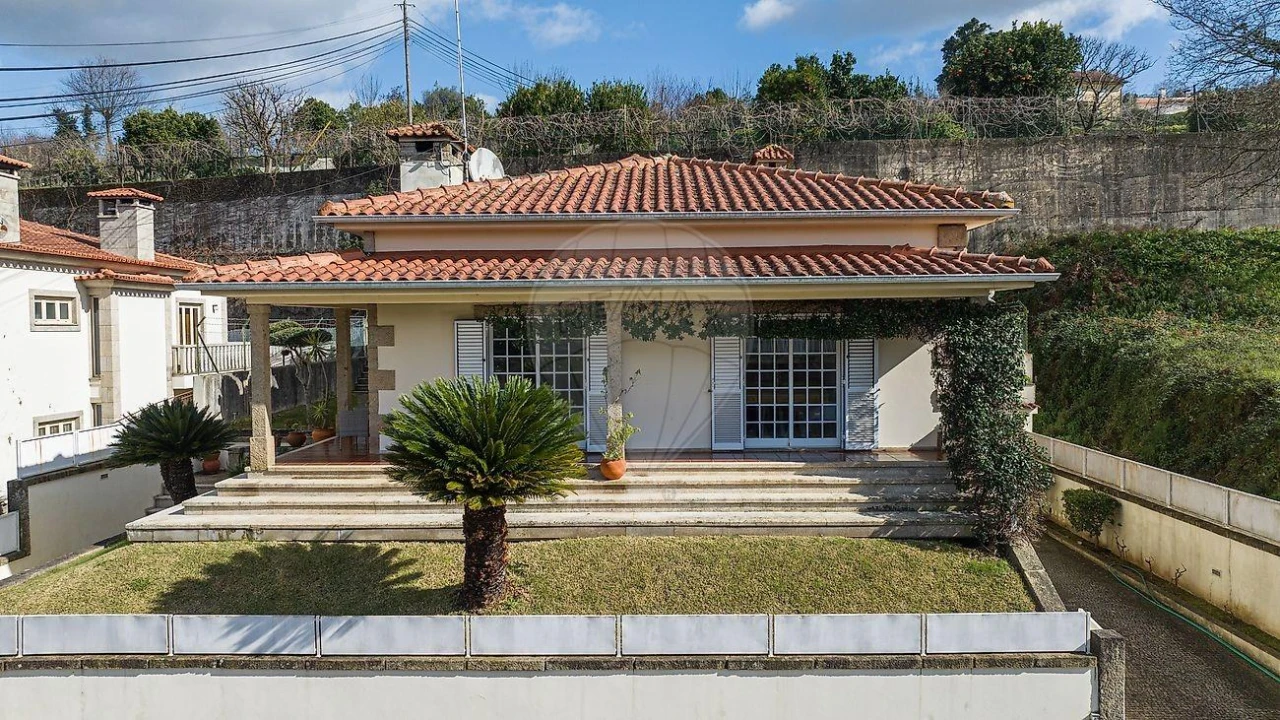 Moradia T5 para Venda em Ferreiros e Gondizalves Foto 2