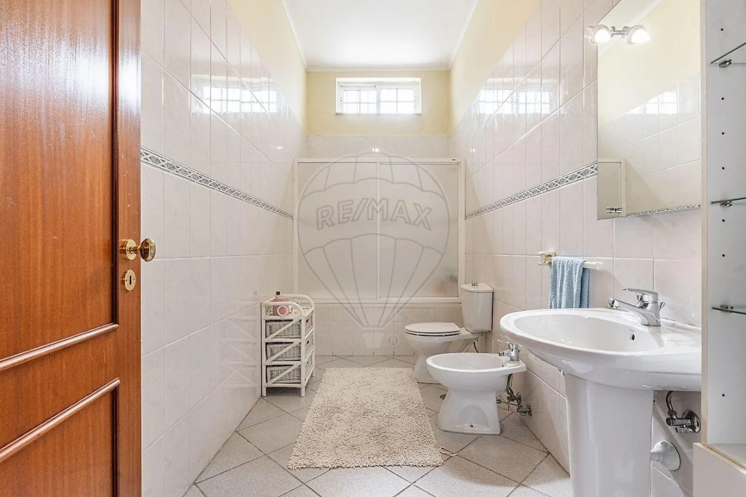 Moradia T5 para Venda em Ferreiros e Gondizalves Foto 38