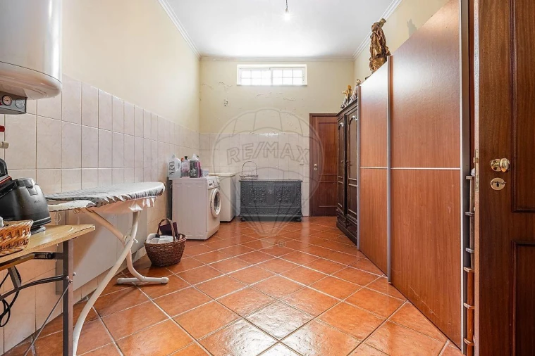 Moradia T5 para Venda em Ferreiros e Gondizalves Foto 39