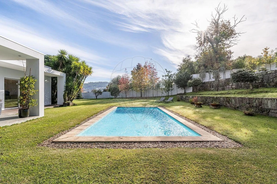 Moradia T4 para Venda em Santa Eulália Foto 5