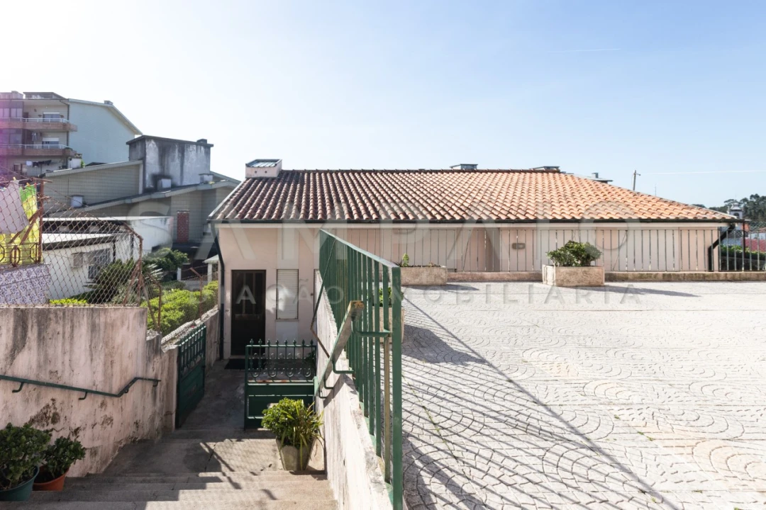 Moradia T3 para Venda em Fânzeres e São Pedro da Cova Foto 4