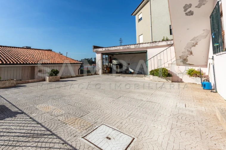 Moradia T3 para Venda em Fânzeres e São Pedro da Cova Foto 2