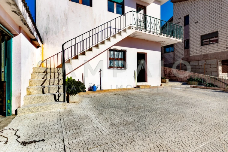 Moradia T3 para Venda em Fânzeres e São Pedro da Cova Foto 6