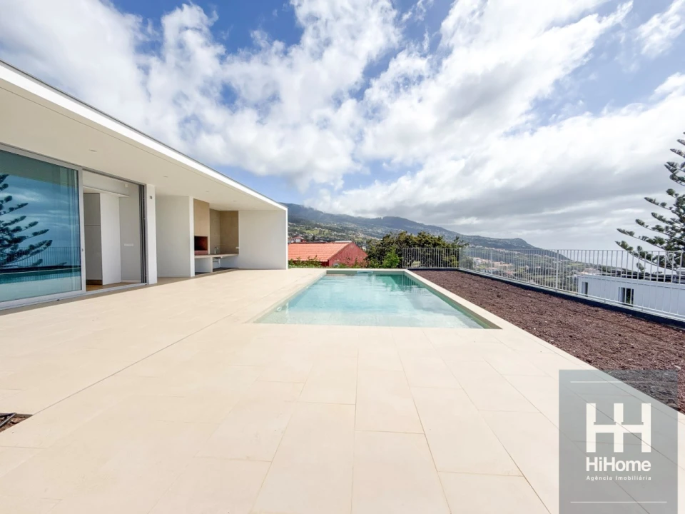 Moradia T4 para Venda em Estreito da Calheta Foto 29