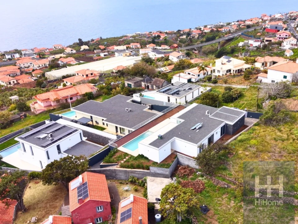 Moradia T4 para Venda em Estreito da Calheta Foto 42