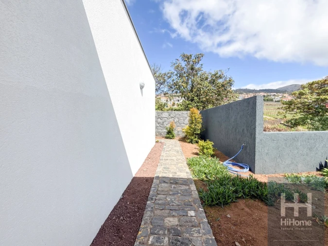 Moradia T4 para Venda em Estreito da Calheta Foto 30