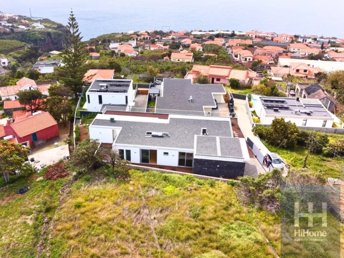 Moradia T4 para Venda em Estreito da Calheta Foto 41