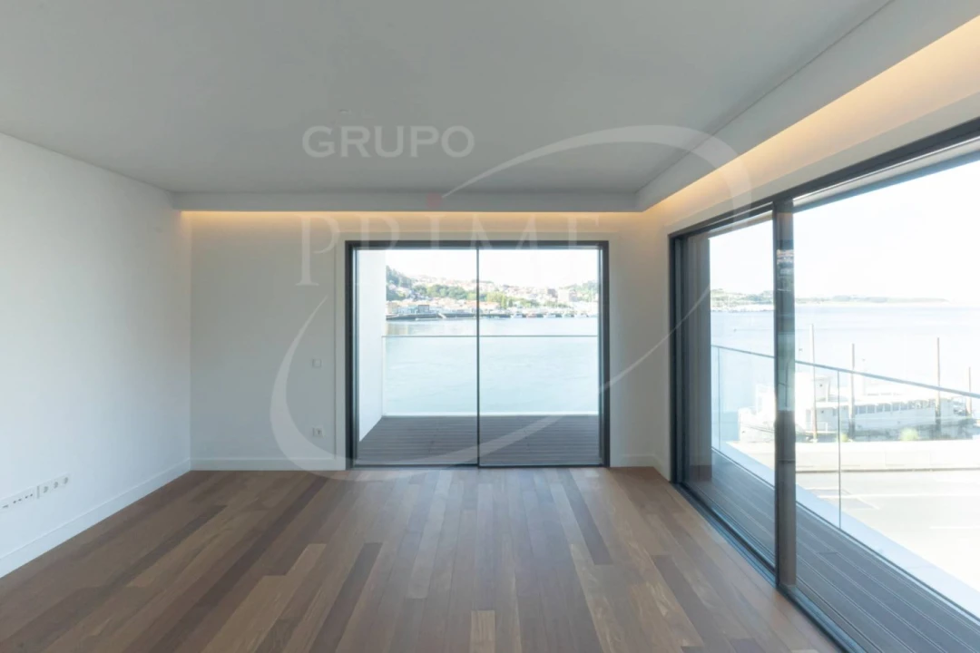 Apartamento T4 para Arrendamento em Lordelo do Ouro e Massarelos Foto 5