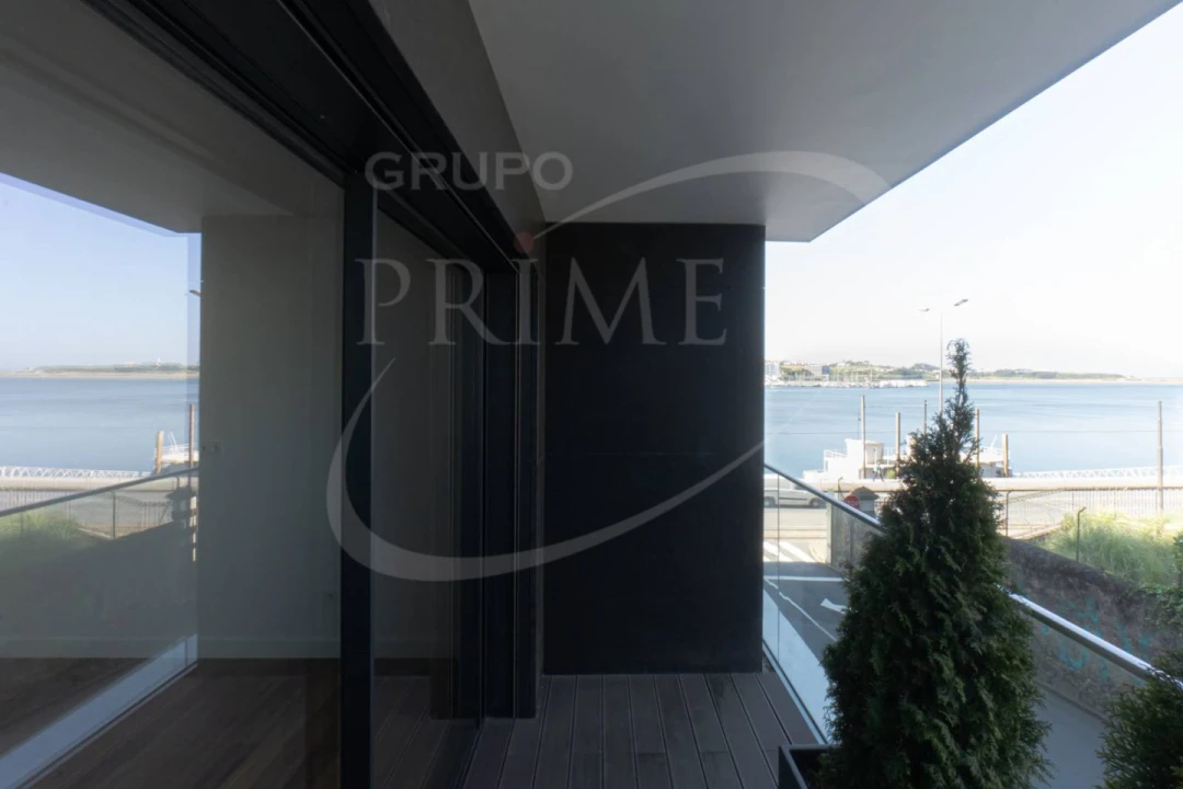 Apartamento T4 para Arrendamento em Lordelo do Ouro e Massarelos Foto 42