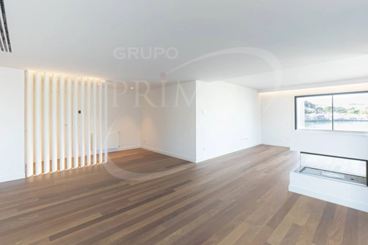 Apartamento T4 para Arrendamento em Lordelo do Ouro e Massarelos Foto 7